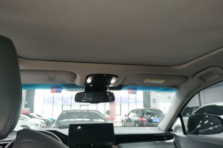 丰田 凌放HARRIER 2022款 双擎 2.5L CVT四驱尊享版中控内饰22