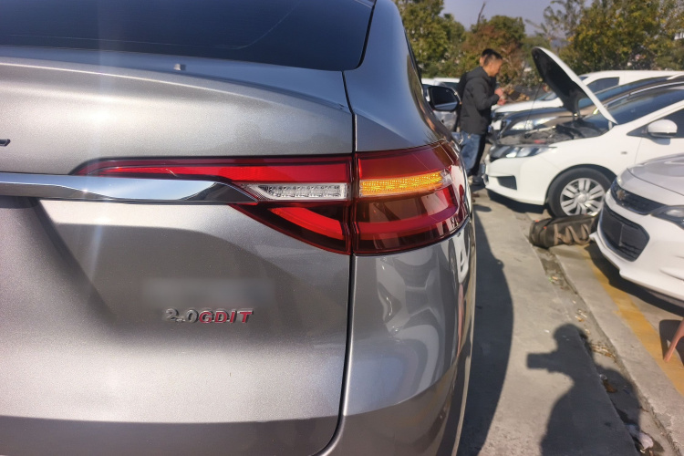 哈弗F7x 2021款 2.0T 两驱极智科技版车身外观6006