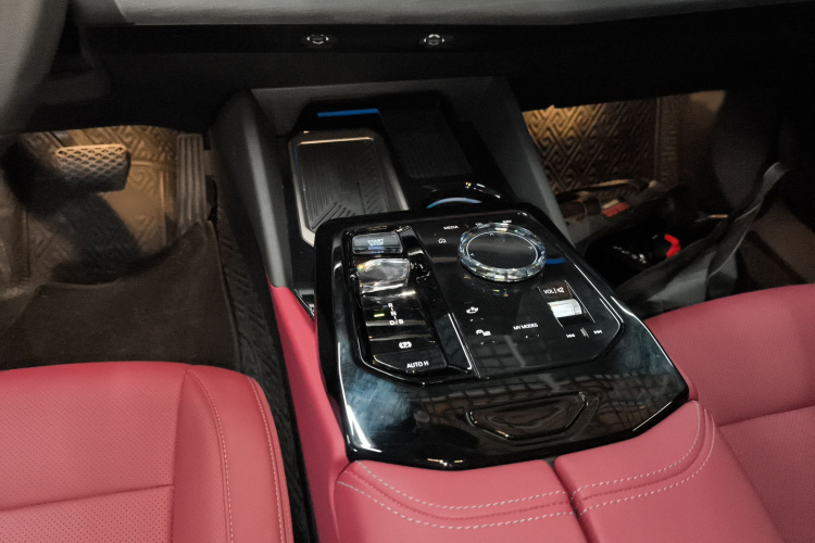 宝马i5 2024款 eDrive 35L 尊享型 M运动套装局部细节18