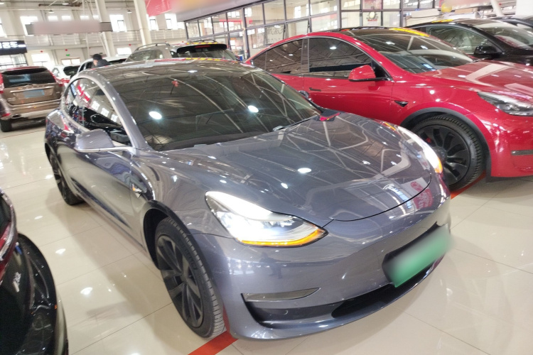 特斯拉 Model 3 2020款 改款 长续航后轮驱动版车身外观3