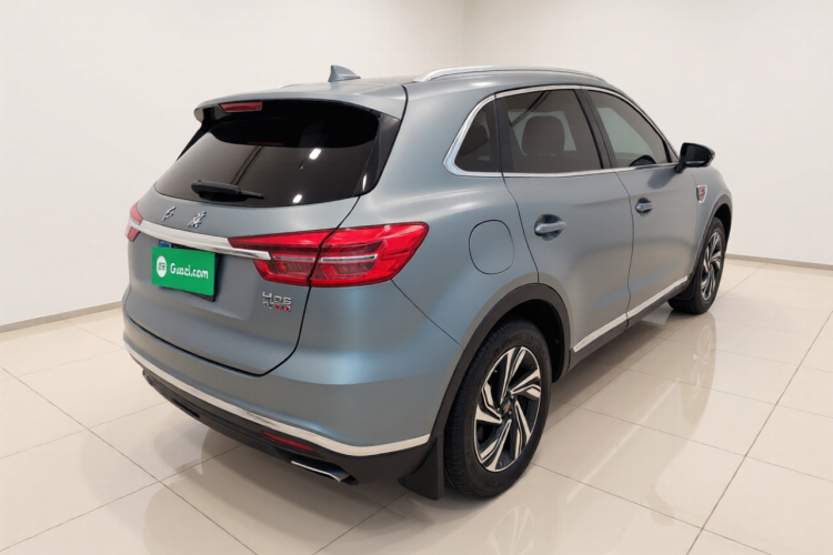 红旗HS5 2022款 改款 2.0T 智联旗享版车身外观7