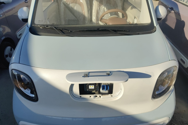 奔腾小马 2026款 222km 萌趣马 Plus机舱底盘24