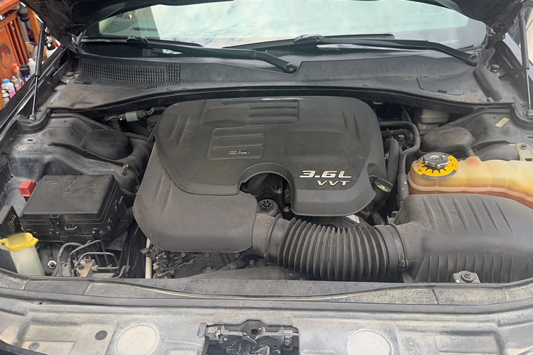 克莱斯勒300C(进口) 2013款 3.6L 尊适版局部细节24