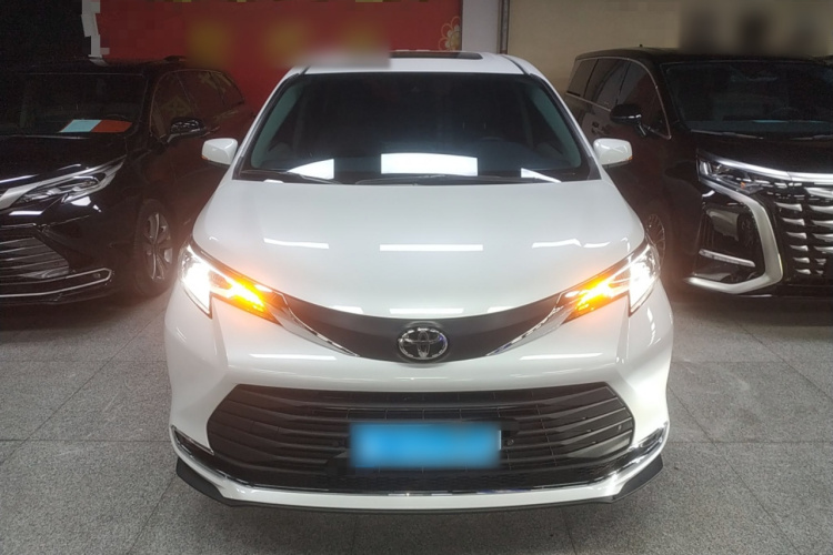 丰田 赛那SIENNA 2024款 2.5L混动 舒适版车身外观6001