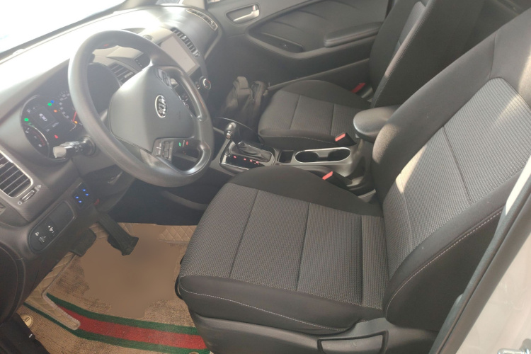 起亚K3 2016款 1.6L 自动GL局部细节19