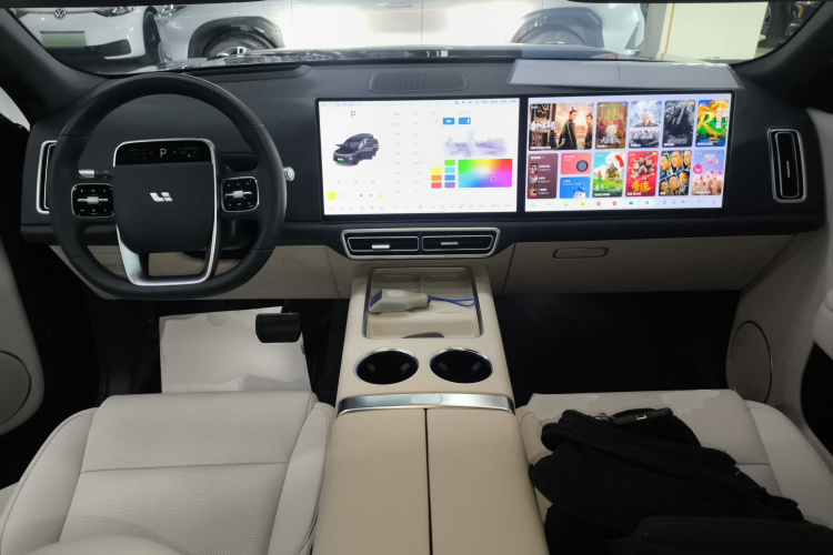 理想汽车 理想L9 2024款 Ultra中控内饰12