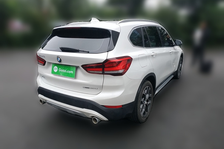 宝马X1 2021款 改款 sDrive20Li 尊享型车身外观6005