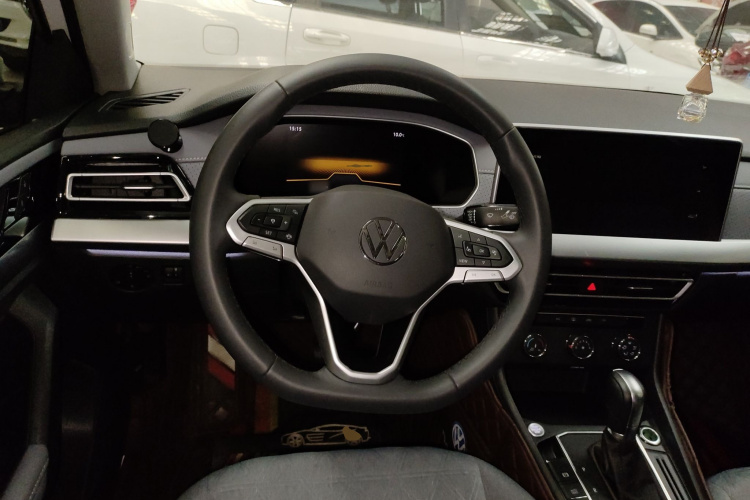 大众 朗逸 2023款 300TSI DSG满逸版中控内饰13