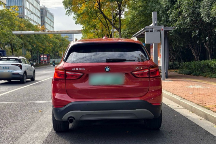 宝马X1 2016款 sDrive18Li 时尚型车身外观6004