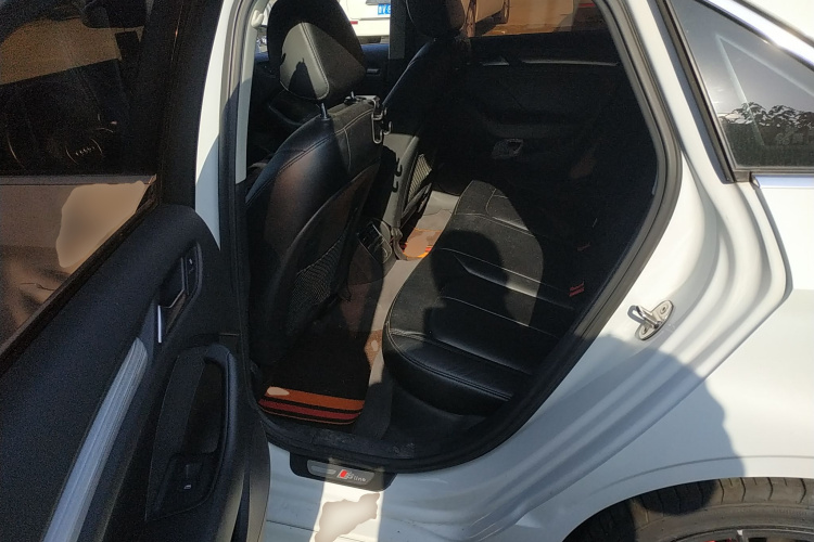 奥迪A3 2016款 Limousine 35 TFSI 领英型中控内饰21