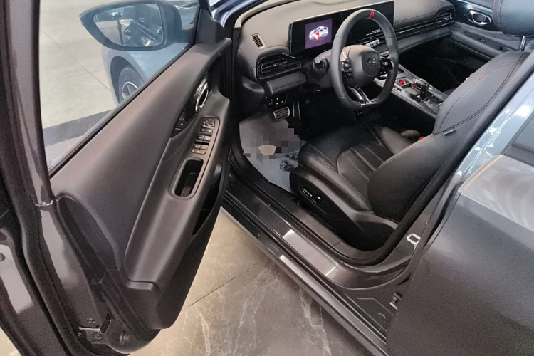 广汽传祺 影豹 2023款 270T DCT J15版中控内饰7003