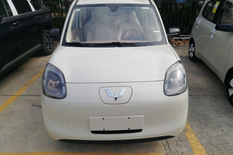 五菱汽车 宏光MINIEV 2025款 四门版 进阶款车身外观2