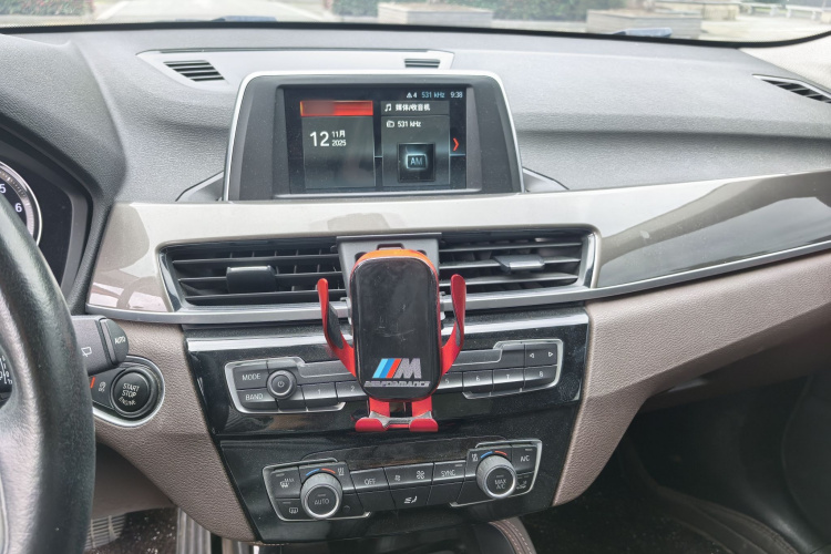 宝马X1 2019款 sDrive18Li 尊享型局部细节16