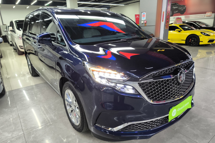 别克GL8 2020款 Avenir艾维亚 四座尊礼版车身外观3