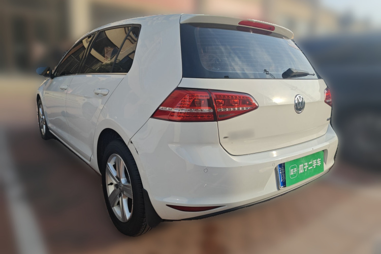 大众 高尔夫 2017款 1.6L 自动舒适百万辆纪念版车身外观5