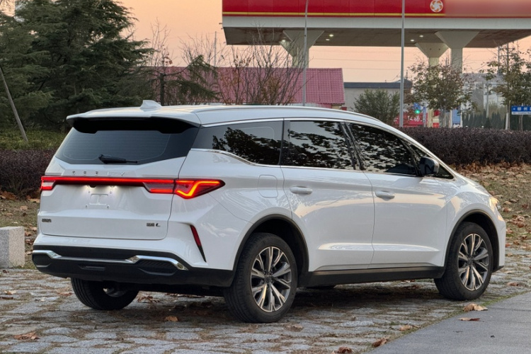 吉利汽车 2023款 嘉际L 1.5TD DCT豪华型车身外观6001