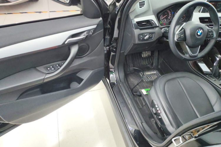 宝马X1 2018款 sDrive18Li 时尚型中控内饰20