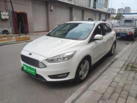 福特 福克斯 2020款 两厢经典 1.5L 自动风尚型