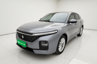 宝骏RC-5 2020款 1.5T CVT智耀豪华型