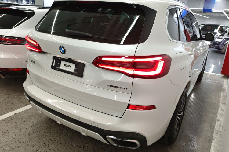 宝马X5(进口) 2019款 xDrive40i M运动套装车身外观7