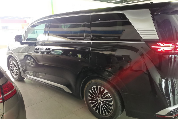 腾势D9 2022款 EV 600 四驱旗舰型车身外观6004