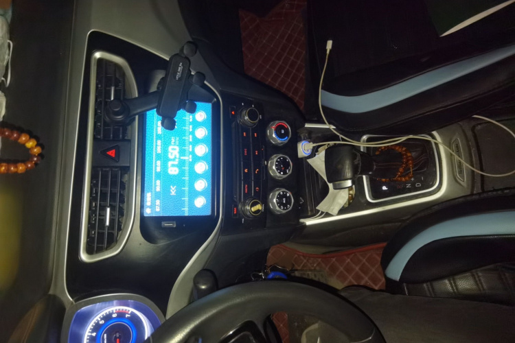 中华V3 2015款 1.5L 自动舒适型局部细节16