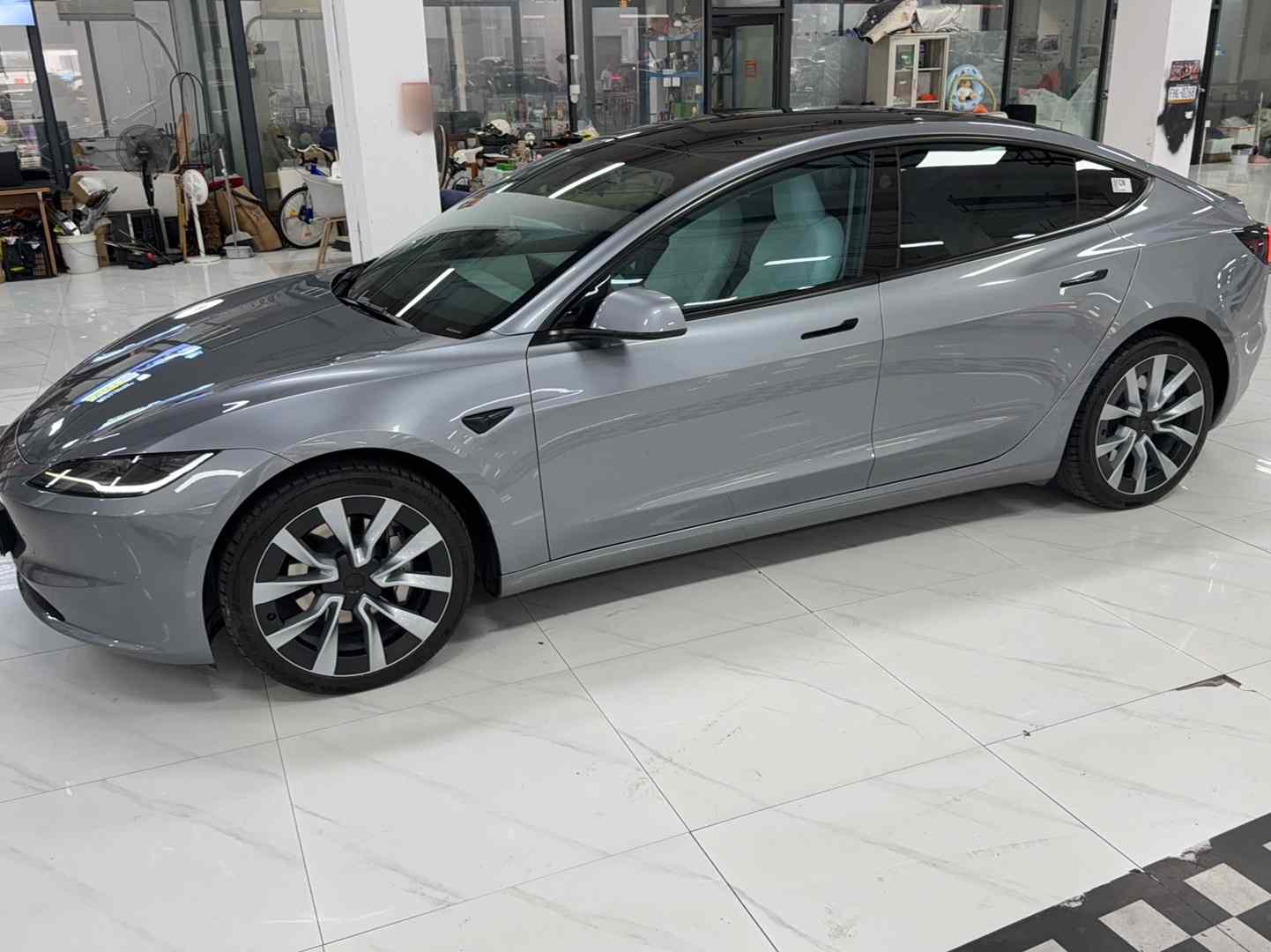特斯拉 Model 3 2023款 长续航全轮驱动版(4)