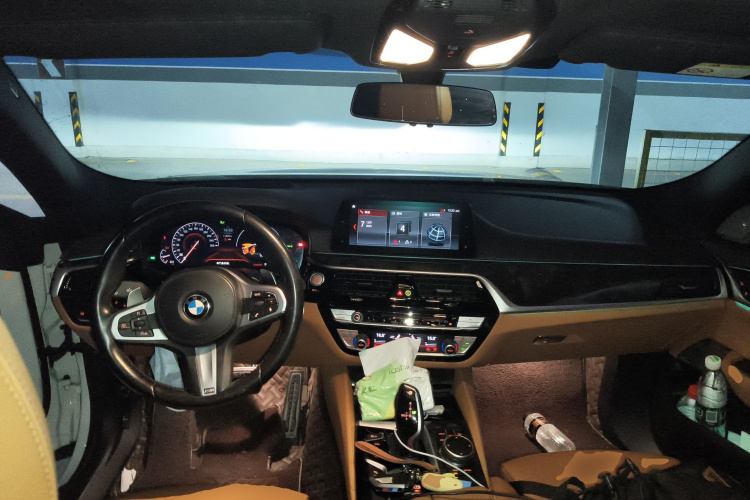 宝马6系GT 2019款 630i M运动套装中控内饰12