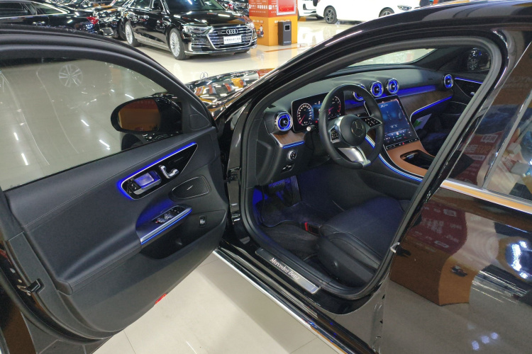 奔驰C级 2024款 改款 C 260 L中控内饰20