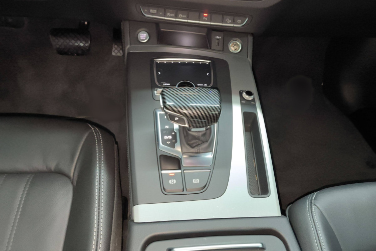 奥迪Q5L 2020款 改款 40 TFSI 荣享时尚型局部细节18