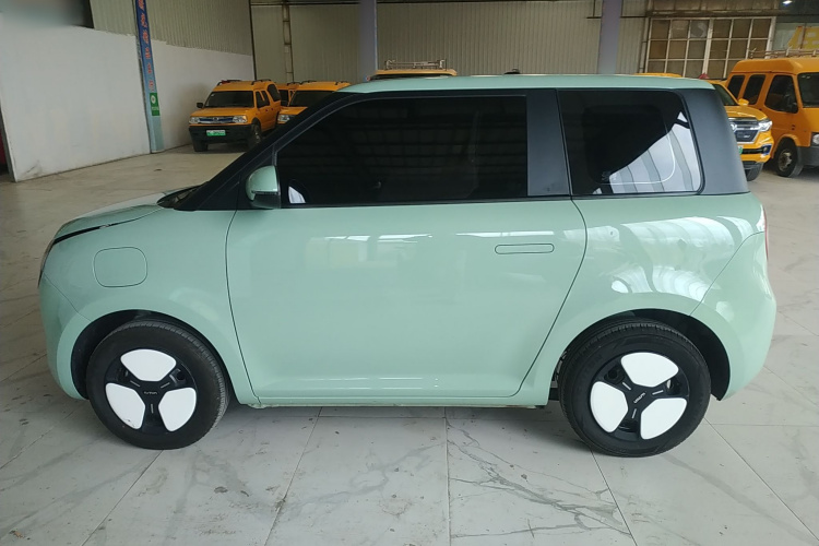 长安启源 长安Lumin 2023款 205km 香沁款车身外观4