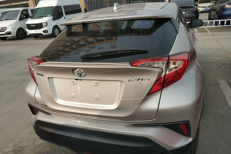 丰田C-HR 2020款 2.0L 领先版车身外观6004