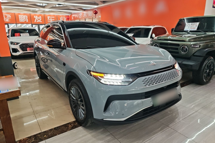 零跑汽车 零跑C11 2024款 增程 300尊享版车身外观3