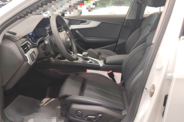 奥迪A4L 2023款 40 TFSI 时尚动感型中控内饰19