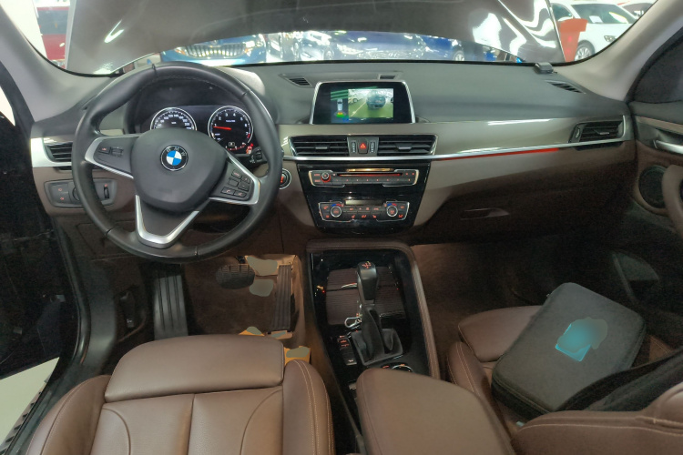 宝马X1 2018款 xDrive20Li 尊享型中控内饰12