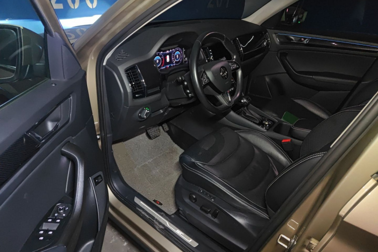 斯柯达 柯迪亚克GT 2019款 TSI380 四驱旗舰版 国VI中控内饰20