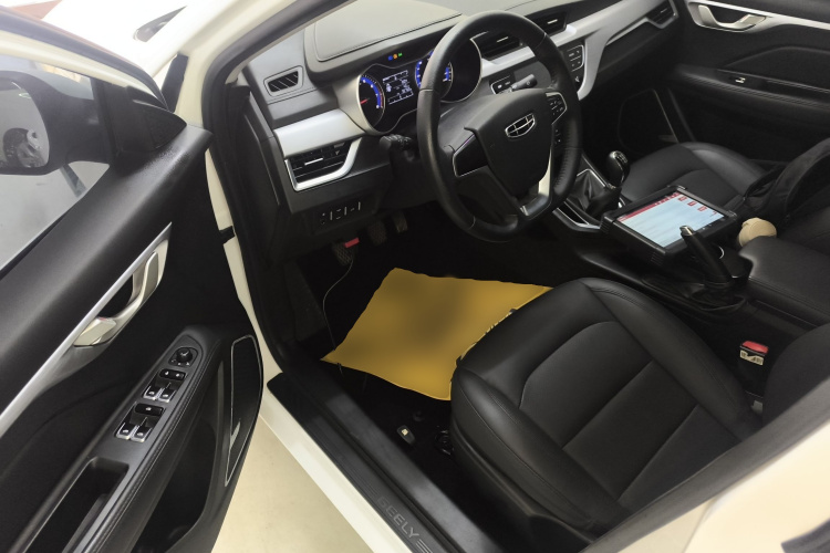 吉利汽车 远景 2020款 改款 1.5L 手动亚运版中控内饰7003