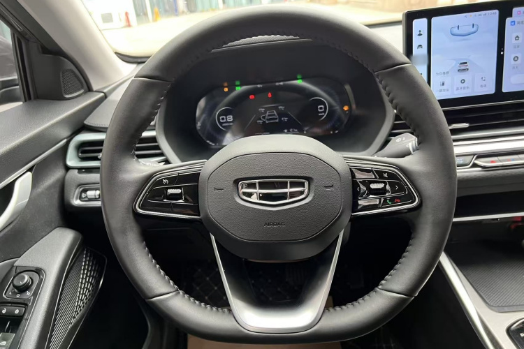 吉利汽车 帝豪 2023款 第4代冠军版 1.5L CVT豪华型中控内饰13