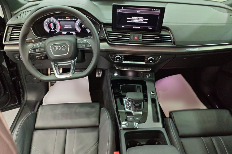奥迪Q5L 2024款 40 TFSI 豪华动感型中控内饰12