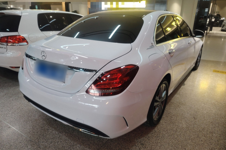 奔驰C级 2018款 C 200 L 运动版车身外观7