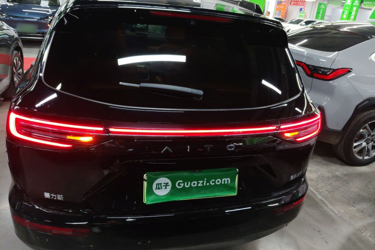 鸿蒙智行 问界M7 2024款 1.5T 智驾四驱Ultra版 6座车身外观6004