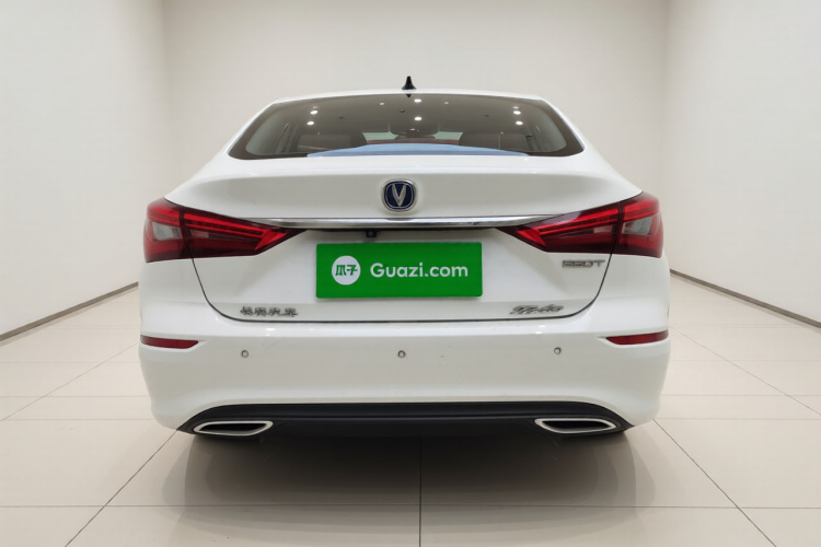 长安 逸动 2019款 蓝鲸版 280T GDI DCT极速型车身外观6