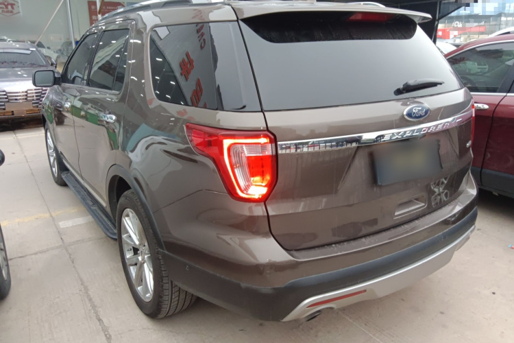 福特 探险者(进口) 2016款 2.3T 精英版车身外观4