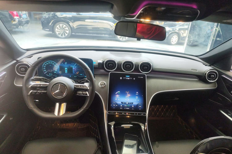 奔驰C级 2022款 C 200 L 运动版中控内饰7002