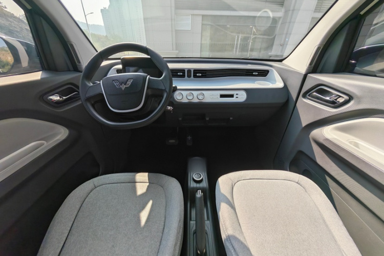 五菱汽车 宏光MINIEV 2022款 马卡龙时尚款 磷酸铁锂中控内饰7002