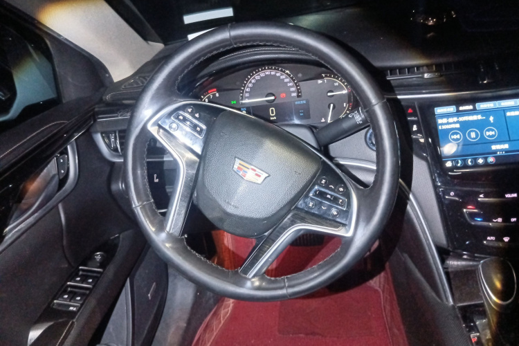 凯迪拉克XTS 2018款 28T 技术型中控内饰13