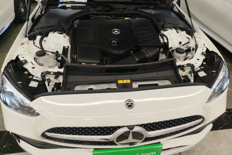 奔驰C级 2023款 改款 C 260 L 运动版机舱底盘24