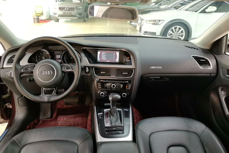 奥迪A5 2014款 Sportback 45 TFSI中控内饰7003