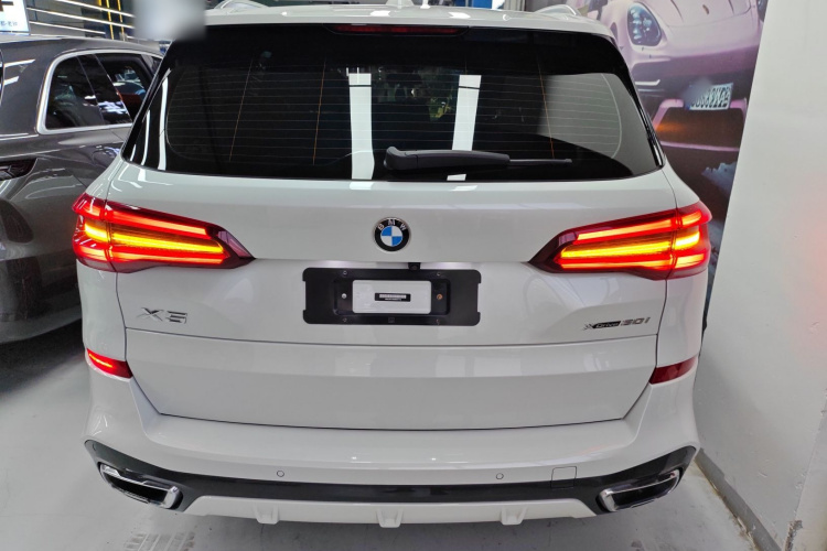 宝马X5(进口) 2022款 xDrive30i M运动套装车身外观6004