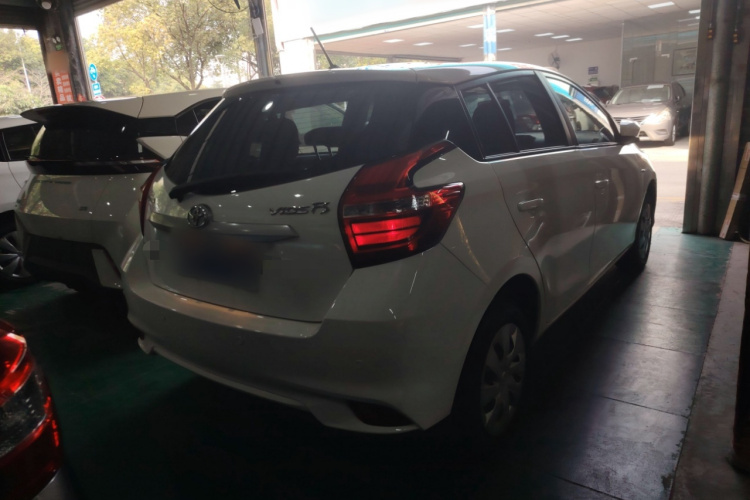 丰田 威驰FS 2017款 1.5L CVT锋驰版车身外观7